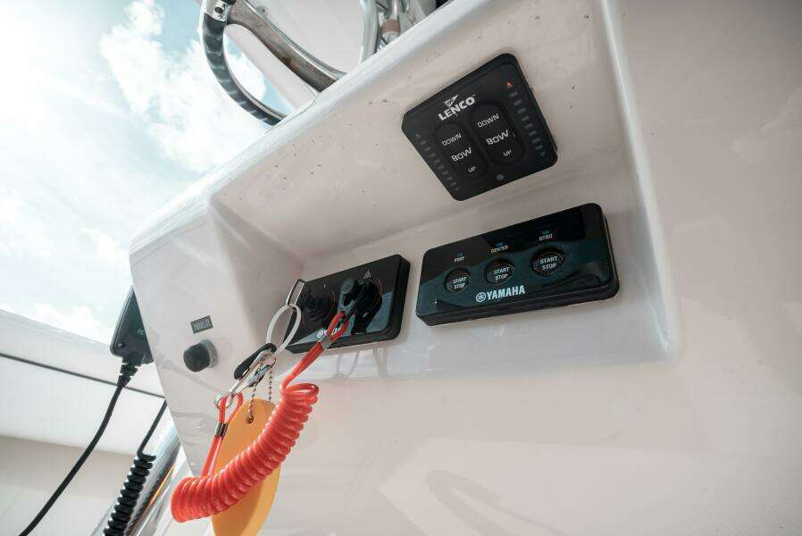 34ft Jupiter Yacht For Sale