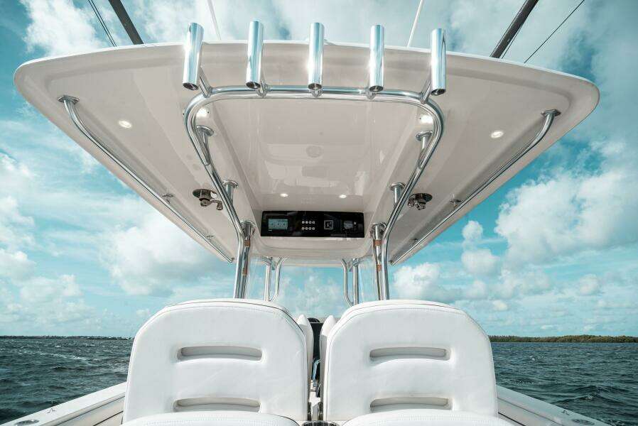 34ft Jupiter Yacht For Sale