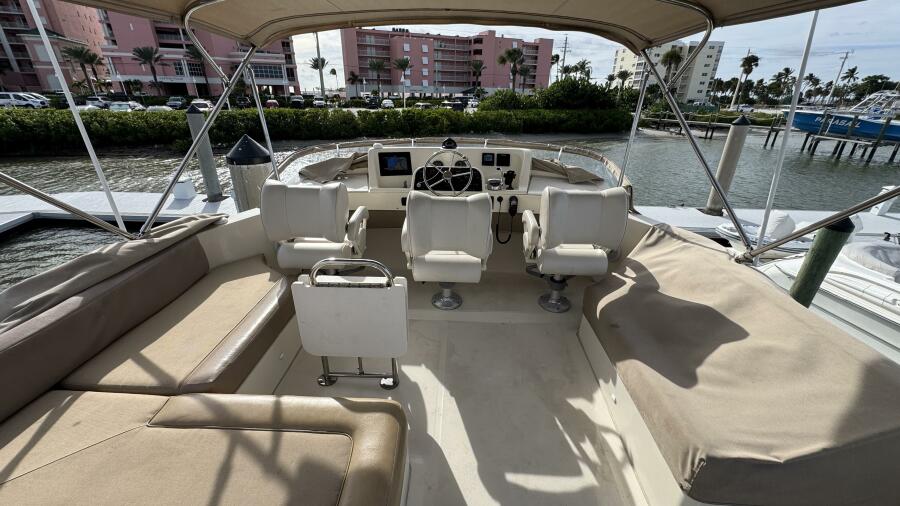 34' 2008 Mainship 34 TRAWLER