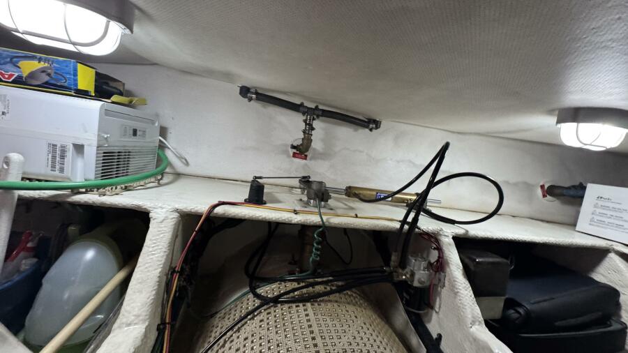 34' 2008 Mainship 34 TRAWLER