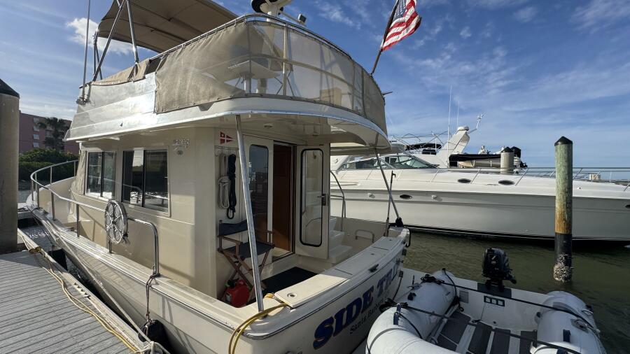 34' 2008 Mainship 34 TRAWLER