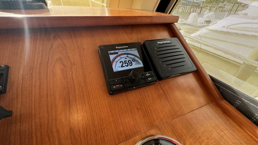 34' 2008 Mainship 34 TRAWLER