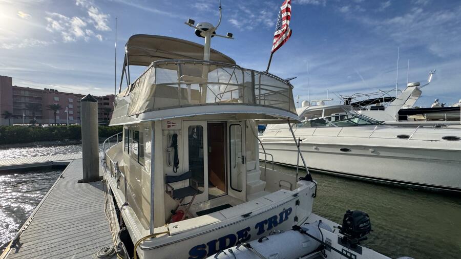 34' 2008 Mainship 34 TRAWLER