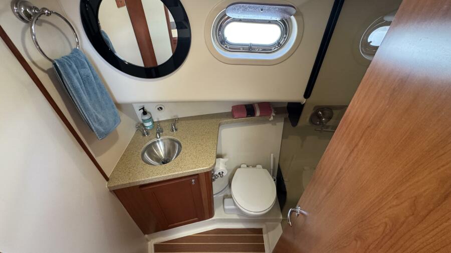 34' 2008 Mainship 34 TRAWLER