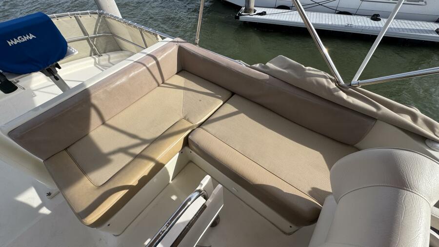 34' 2008 Mainship 34 TRAWLER