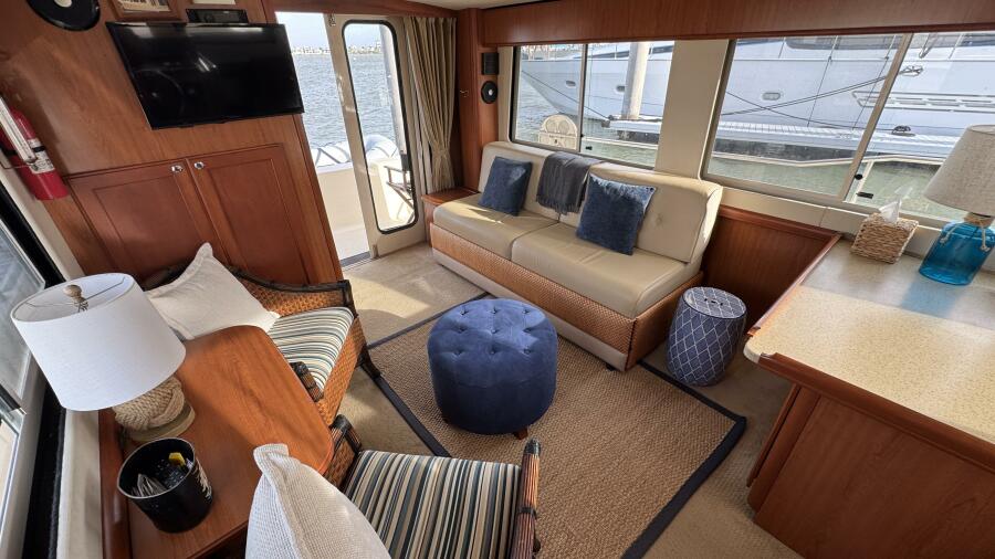 34' 2008 Mainship 34 TRAWLER