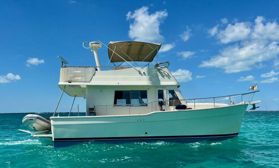 34' 2008 Mainship 34 TRAWLER