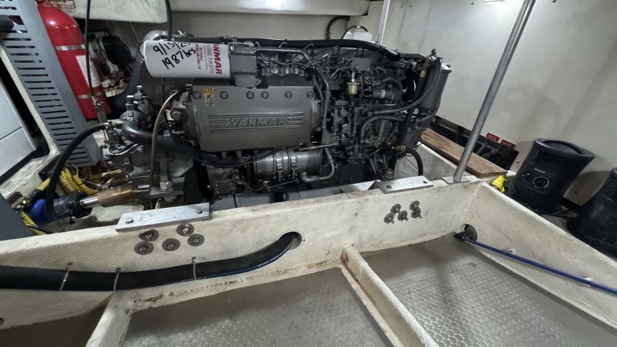 34' 2008 Mainship 34 TRAWLER