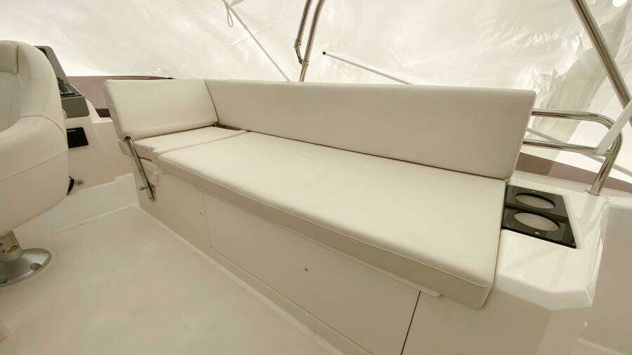 Flybridge Bench
