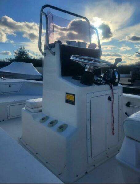 18ft May Craft Yacht For Sale