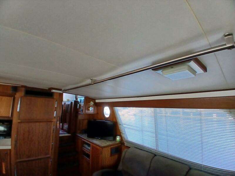 Concrete Idea 48ft Hatteras Yacht For Sale