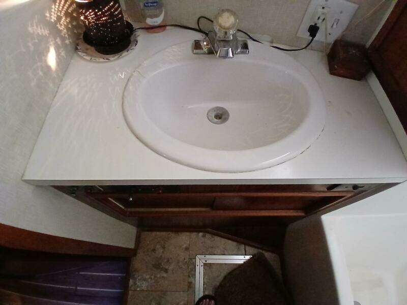 Concrete Idea 48ft Hatteras Yacht For Sale