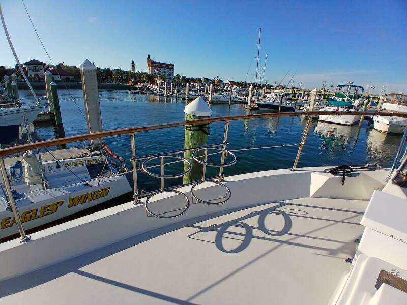 Concrete Idea 48ft Hatteras Yacht For Sale