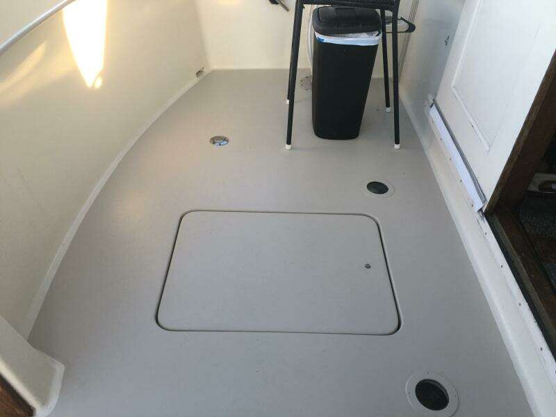 Concrete Idea 48ft Hatteras Yacht For Sale