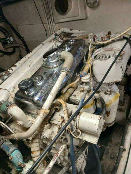 Concrete Idea 48ft Hatteras Yacht For Sale