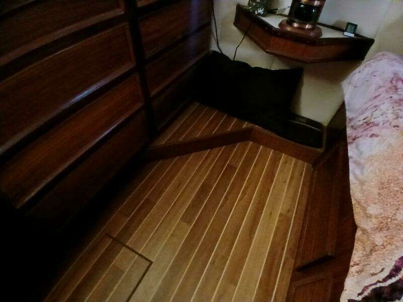 Concrete Idea 48ft Hatteras Yacht For Sale