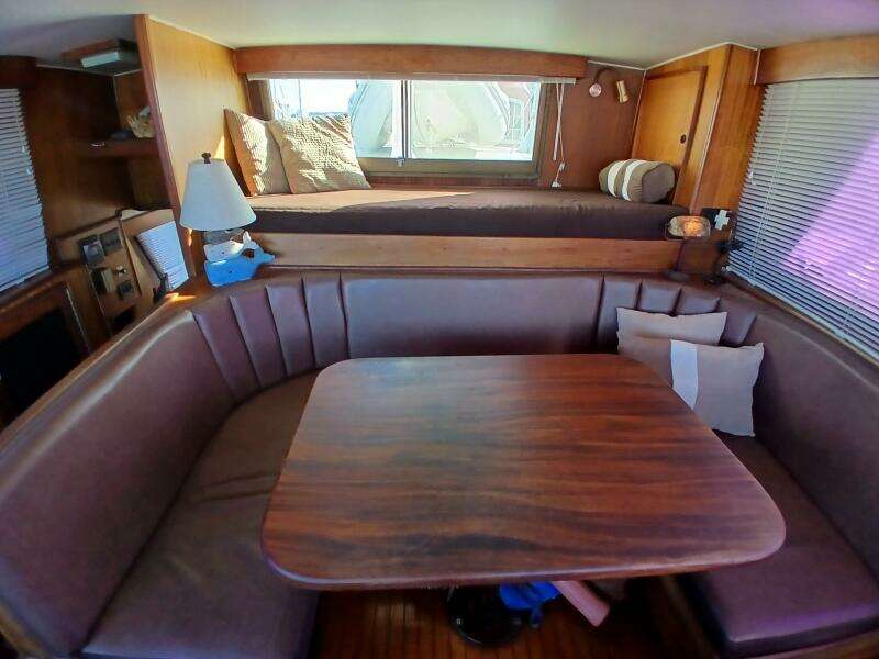 Concrete Idea 48ft Hatteras Yacht For Sale