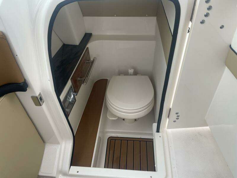 25ft Sea Ray Yacht For Sale