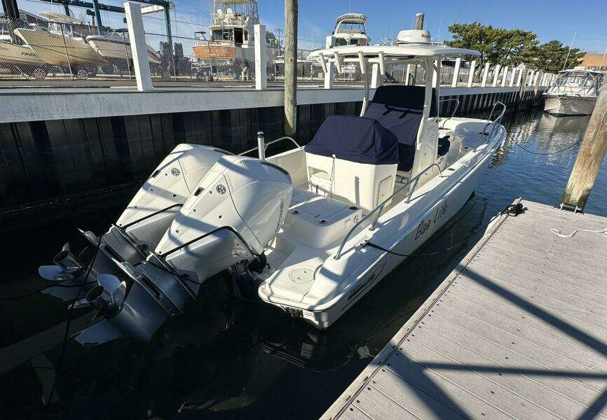 27ft Boston Whaler Yacht For Sale