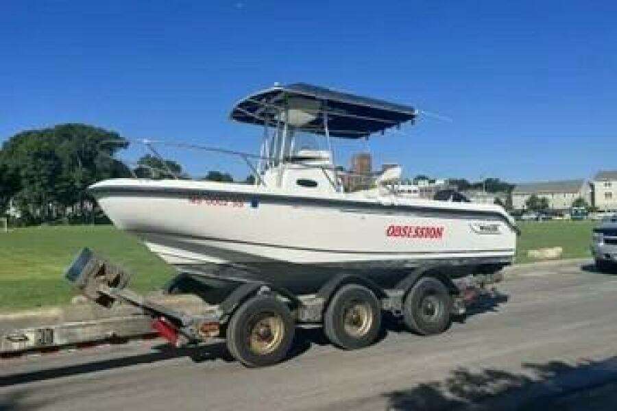 21ft Boston Whaler Yacht For Sale
