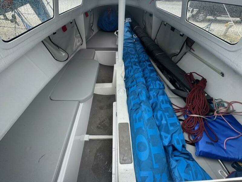 Salubrity 24ft Beneteau Yacht For Sale