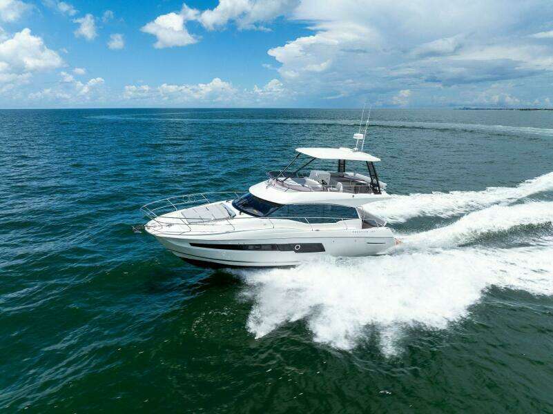 2025 Prestige 460 Flybridge - Sistership