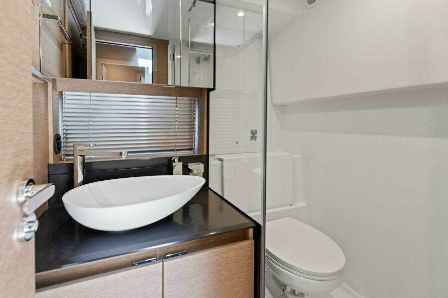 2025 Prestige 460 Flybridge - Sistership