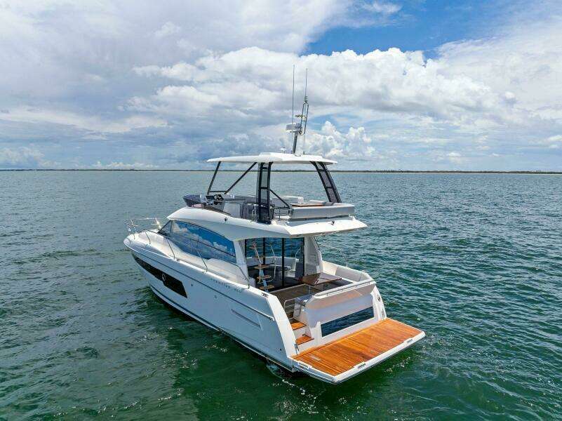 2025 Prestige 460 Flybridge - Sistership