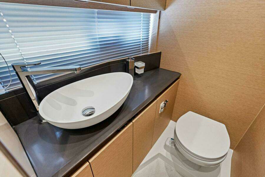 2025 Prestige 460 Flybridge - Sistership