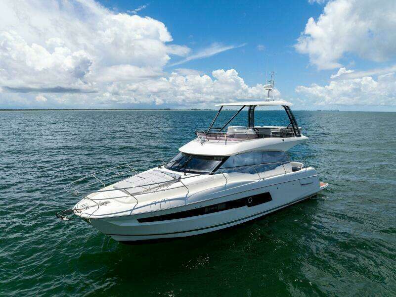 2025 Prestige 460 Flybridge - Sistership