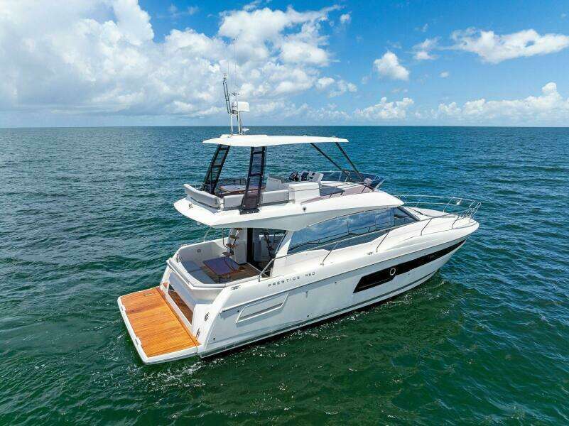 2025 Prestige 460 Flybridge - Sistership