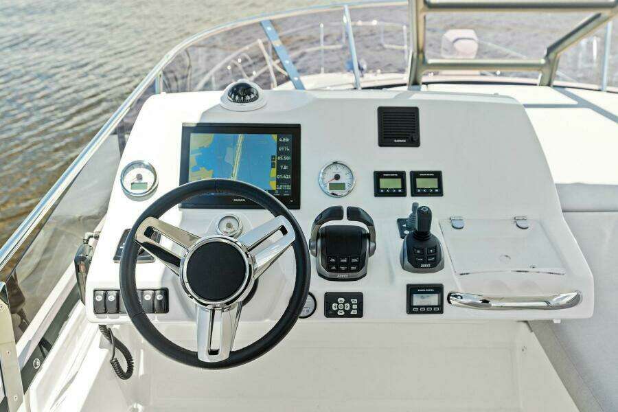 2025 Prestige 460 Flybridge - Sistership