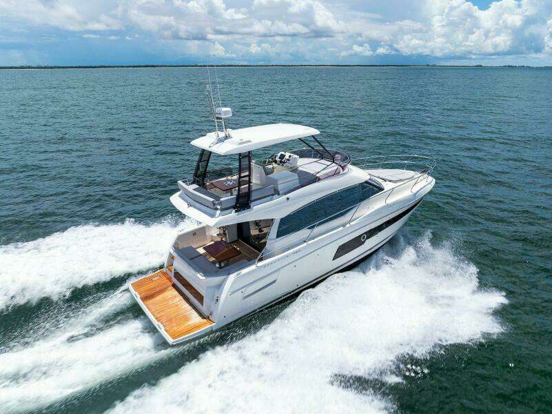 2025 Prestige 460 Flybridge - Sistership