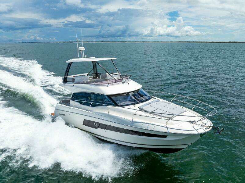 2025 Prestige 460 Flybridge - Sistership