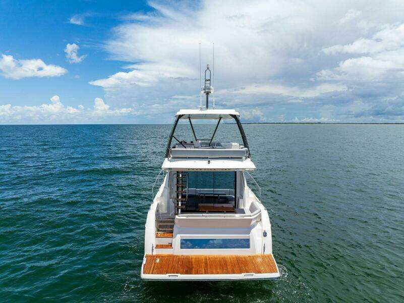 2025 Prestige 460 Flybridge - Sistership