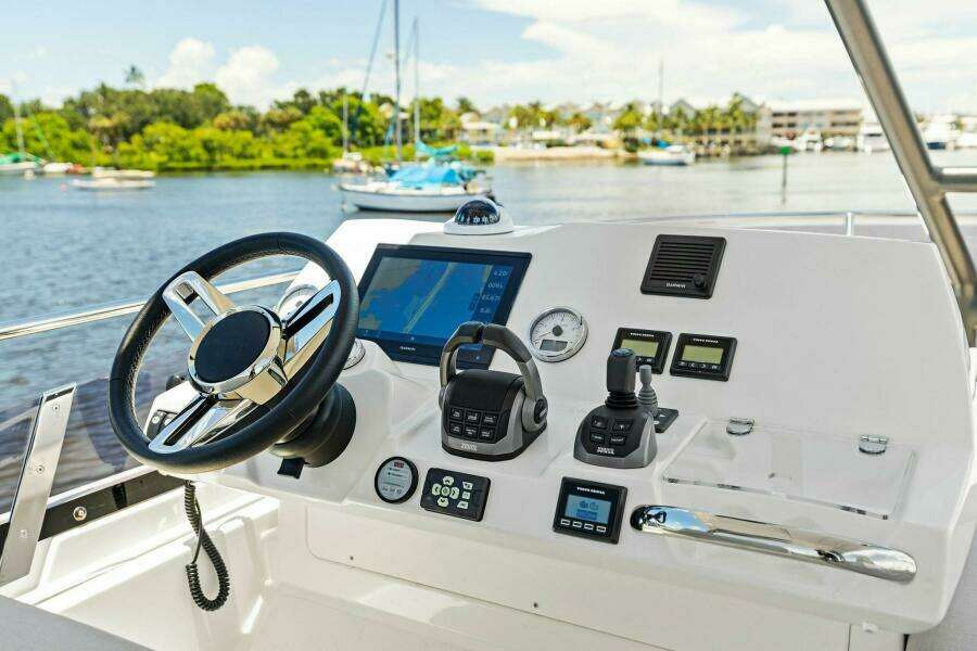 2025 Prestige 460 Flybridge - Sistership