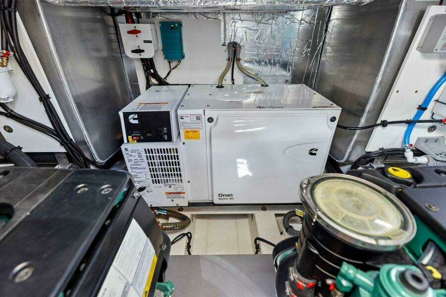 2025 Prestige 460 Flybridge - Sistership