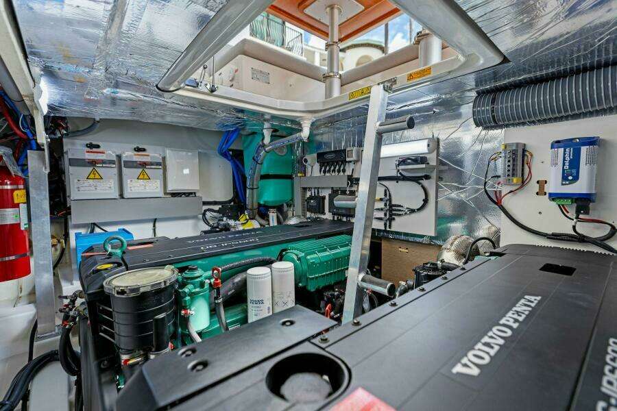 2025 Prestige 460 Flybridge - Sistership