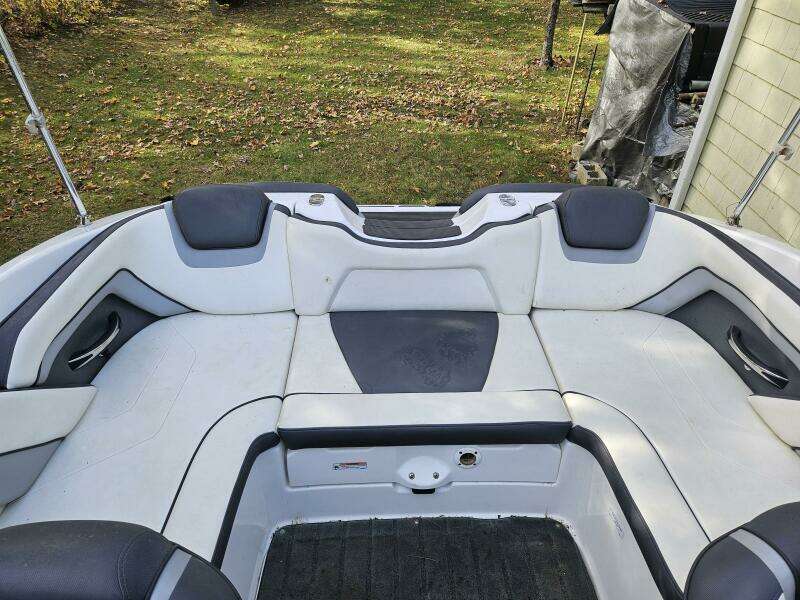 19ft Yamaha Boats Yacht For Sale