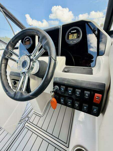 25ft Starcraft Yacht For Sale