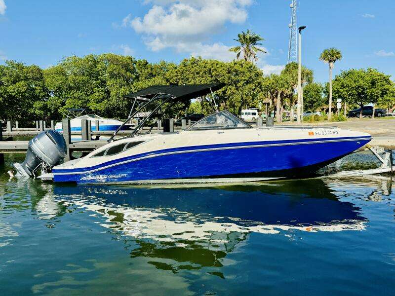 25ft Starcraft Yacht For Sale