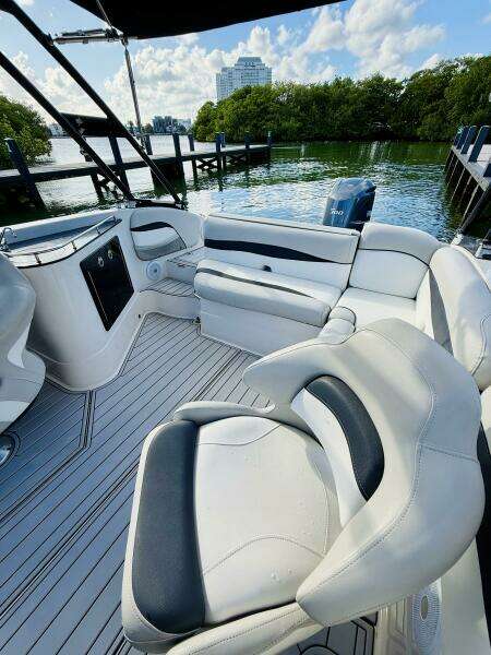 25ft Starcraft Yacht For Sale