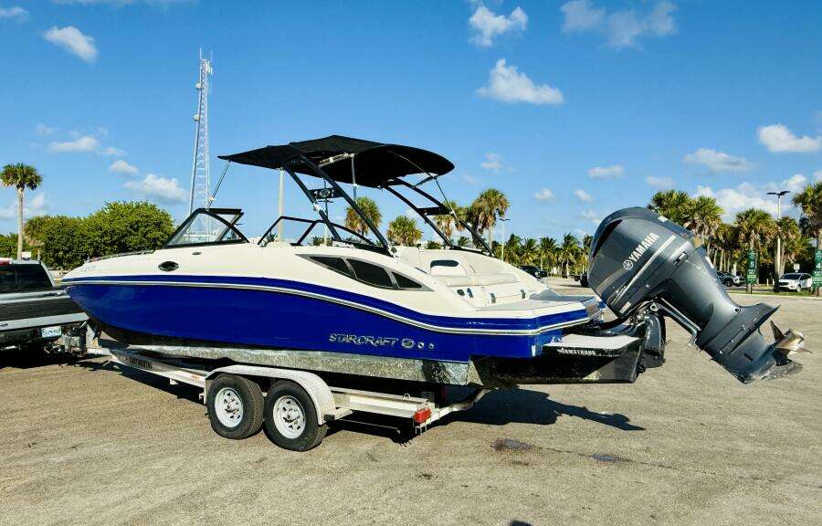 25ft Starcraft Yacht For Sale