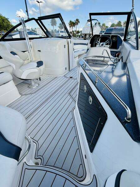 25ft Starcraft Yacht For Sale