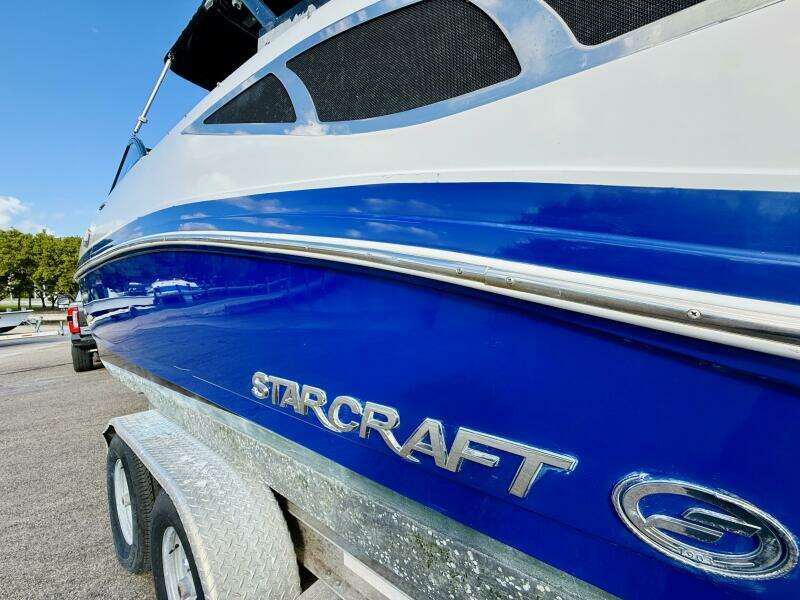25ft Starcraft Yacht For Sale