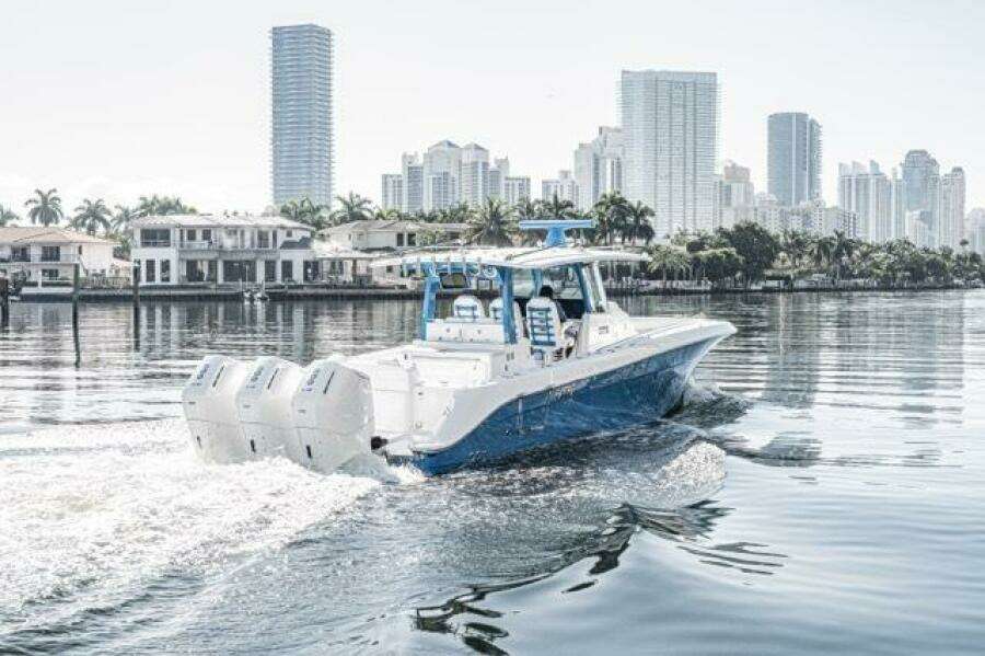 42ft HCB Yacht For Sale