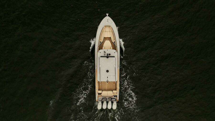 42ft HCB Yacht For Sale