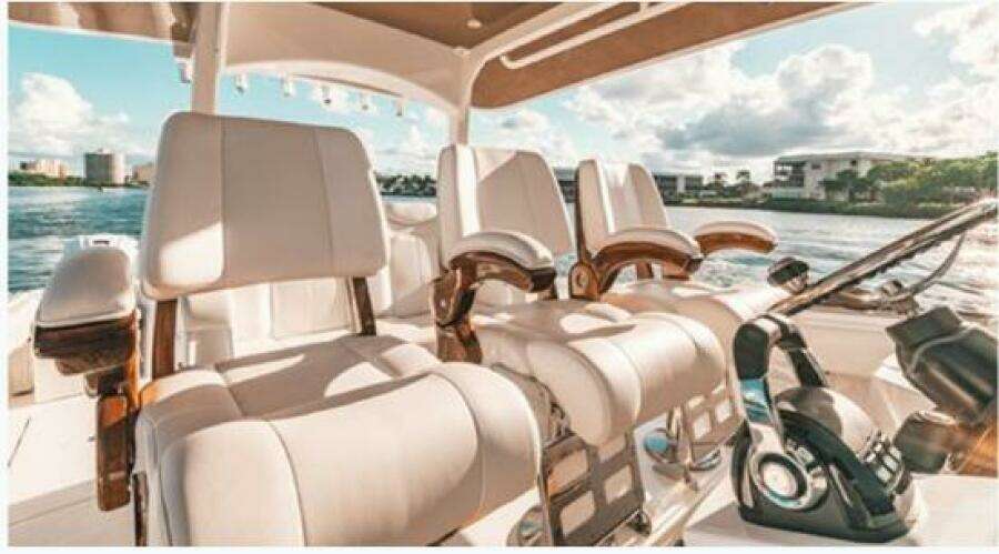 42ft HCB Yacht For Sale