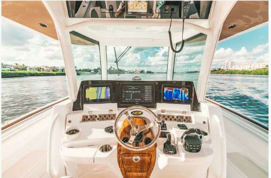 42ft HCB Yacht For Sale