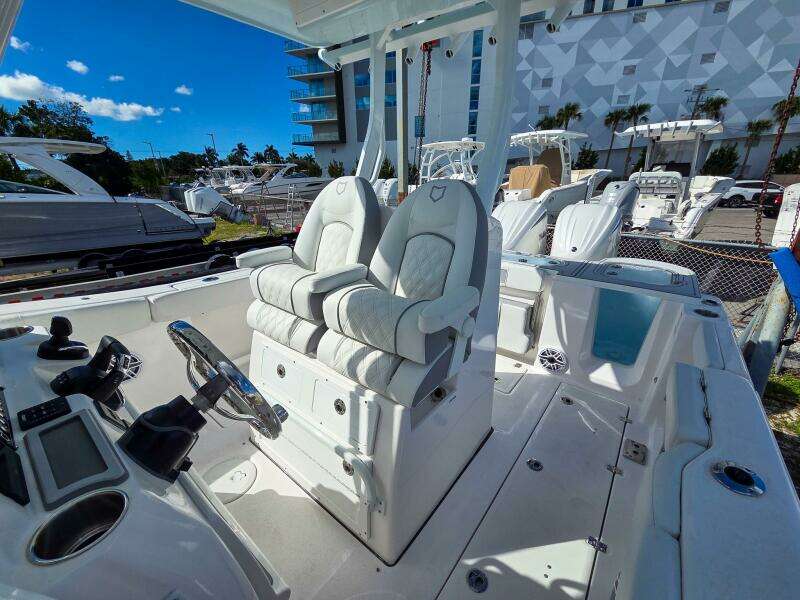 28ft Sea Fox Yacht For Sale